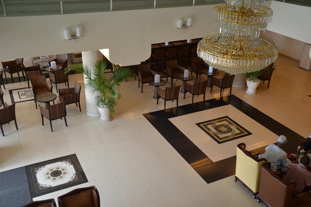 Nobila Airport Hotel Cotonou Buitenkant foto